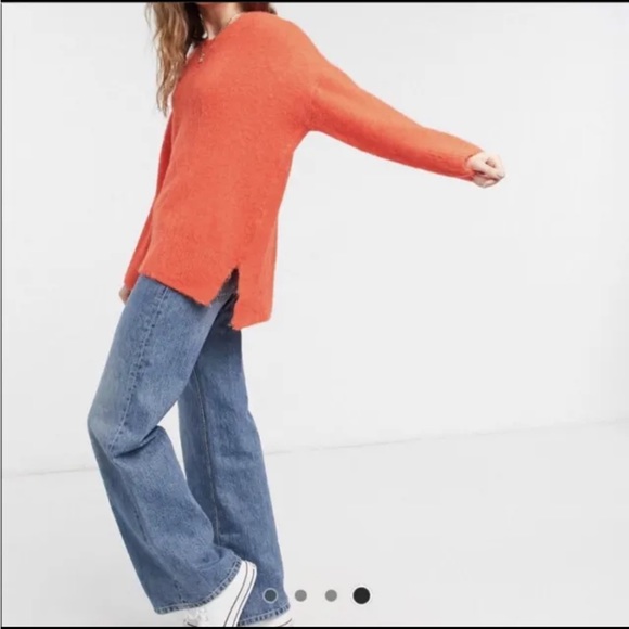 Topshop Red Oversize Cozy Long Sleeve V Neck Stretch
Pullover Sweater - Picture 4 of 13